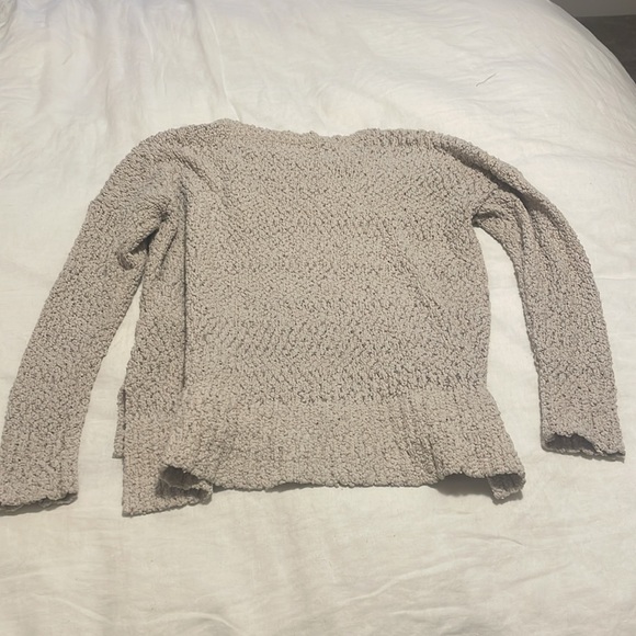 Hollister Lightweight Sweater - Picture 2 of 3